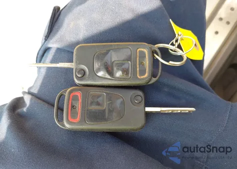 2004 Mercedes-Benz Slk 230 Kompressor из США, поврежденный, VIN WDBKK49F74F297867